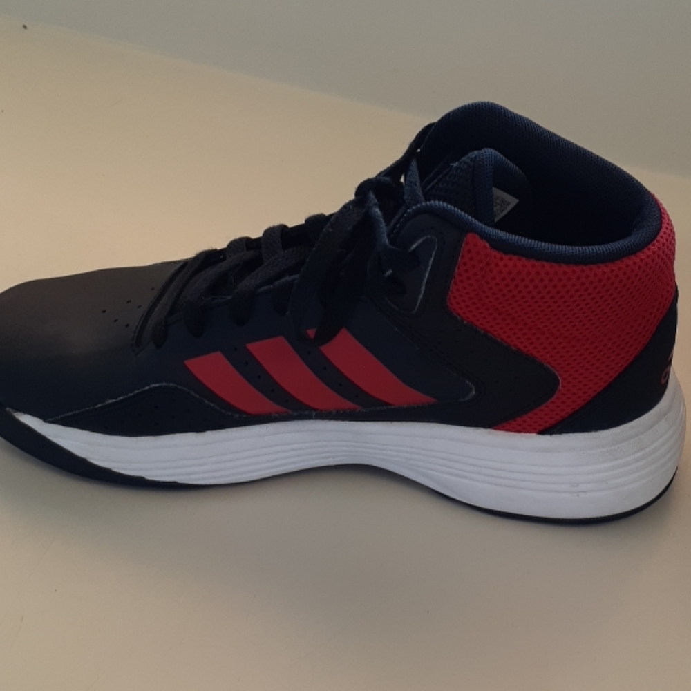 Shoes - Picture 4 of 4